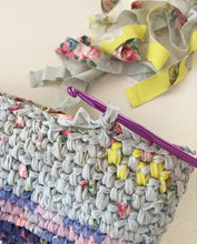 Load image into Gallery viewer, Crochet Bag Perth