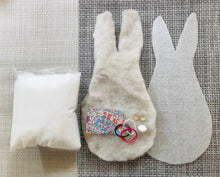 Load image into Gallery viewer, Posy Bunny Felting Kit
